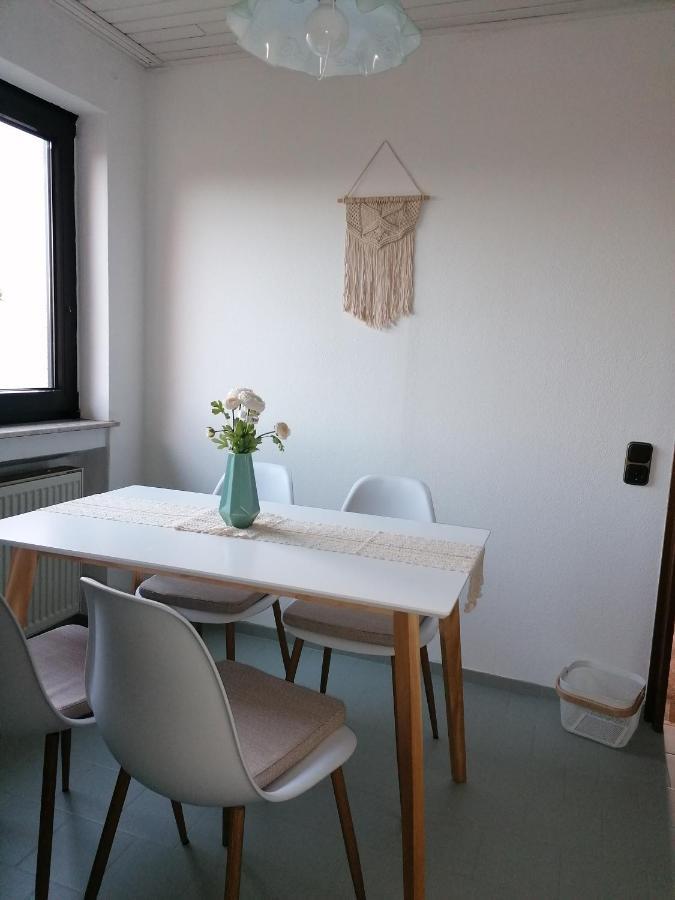 Ferienwohnung Christine Mit Sauna Und Whirlpool Utzerath Exterior foto